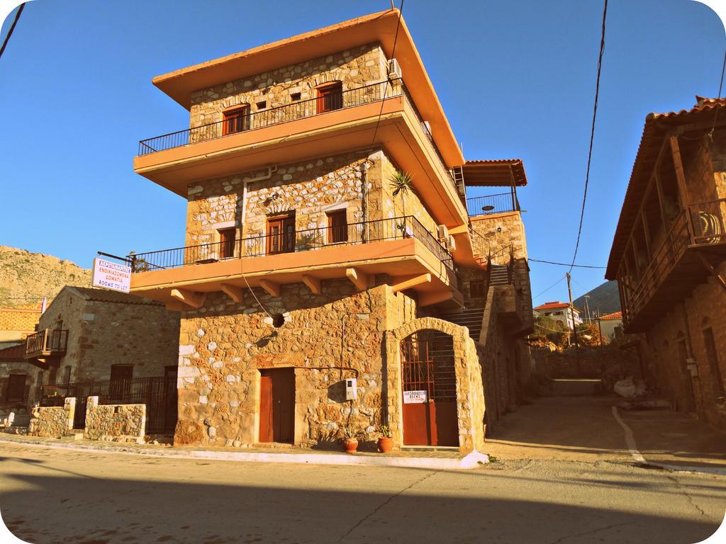 Akrotainaritis Rooms Yerolimin Exterior foto