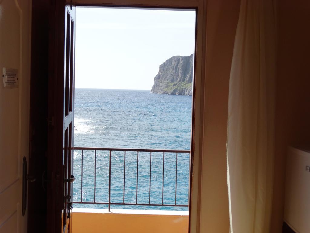 Akrotainaritis Rooms Yerolimin Quarto foto